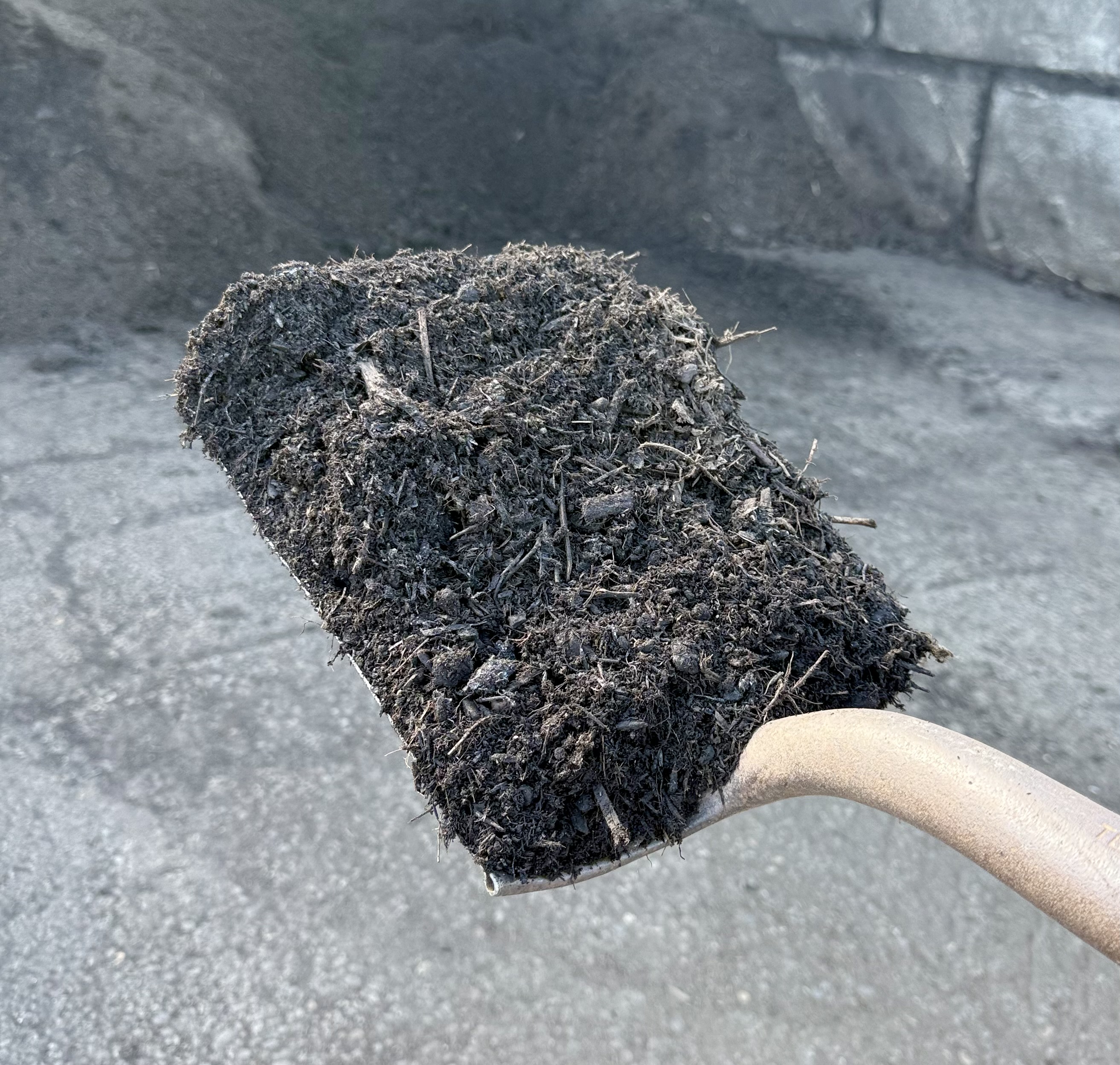 Garden Mulch Compost delivered in bulk by Yard Drop