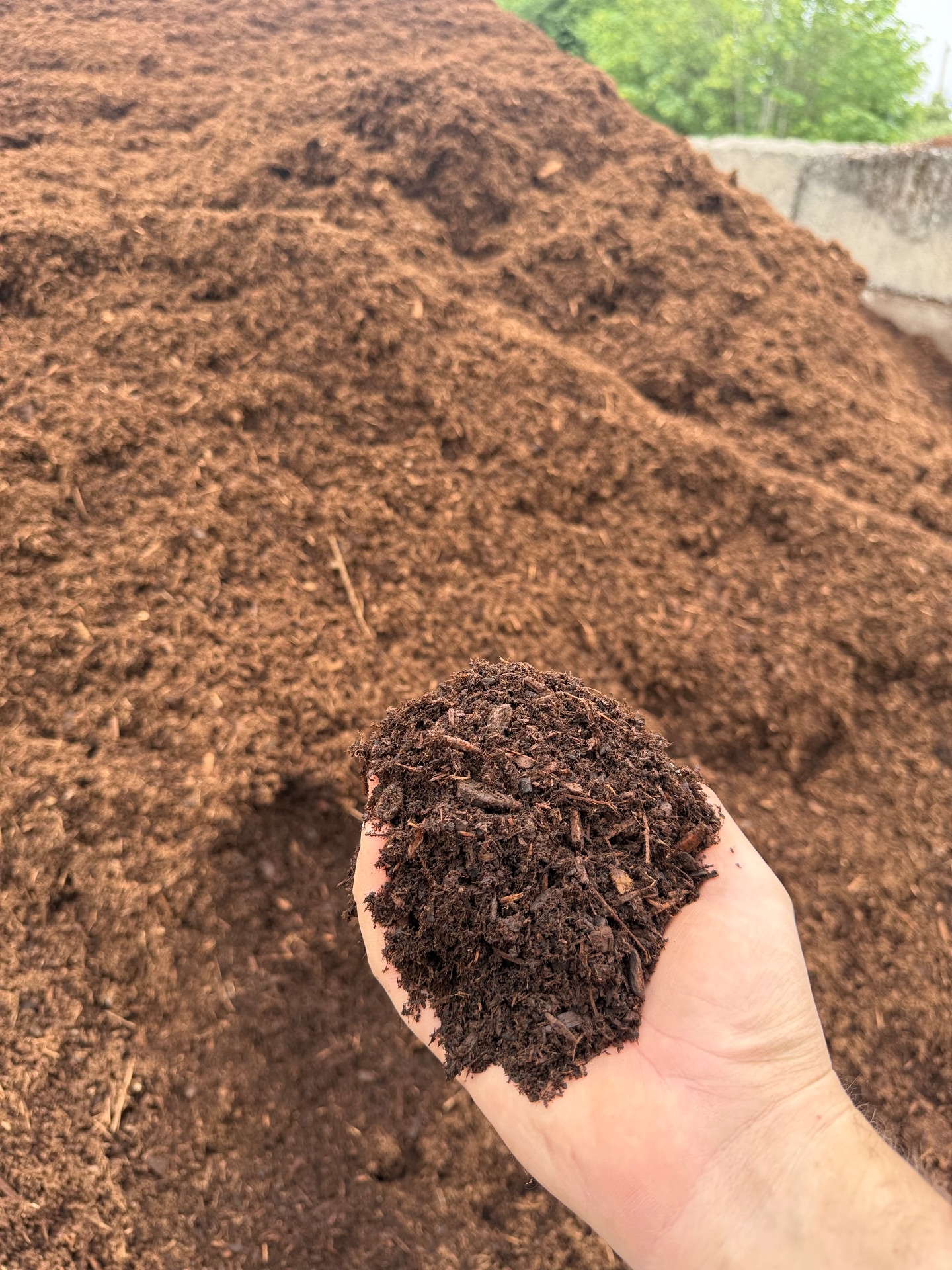 Dark Fir Barkdust delivered in bulk by Yard Drop
